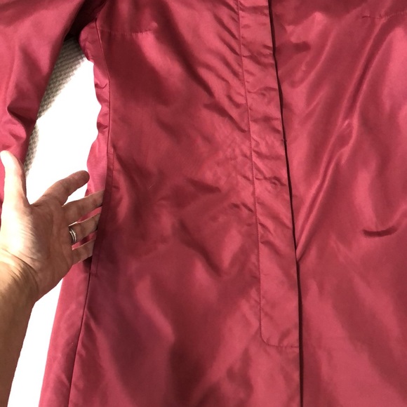 21. In wear coat - Picture 13 of 16